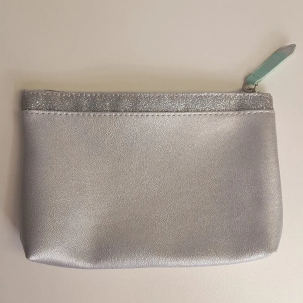 Ipsy Silver Glitter Make Up Bag 5/$25